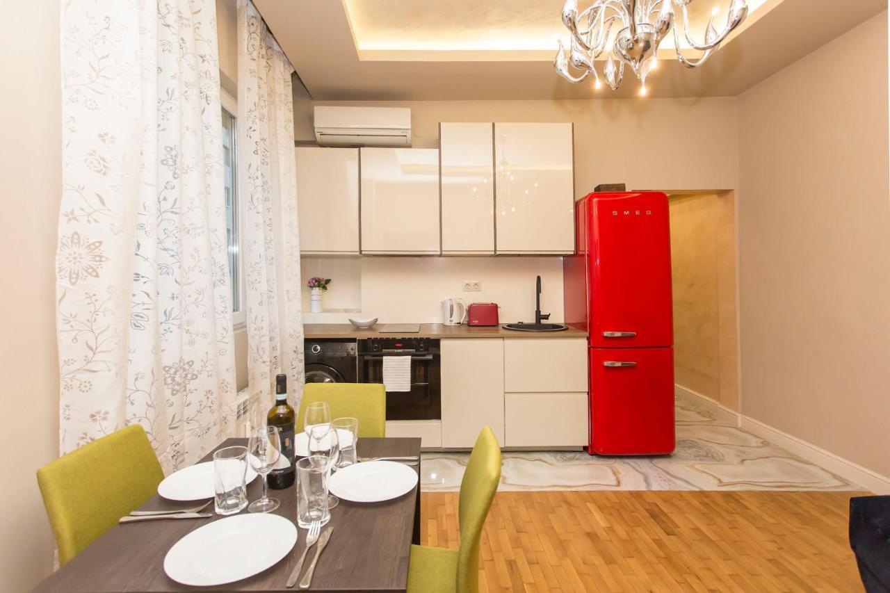 Elegant 2Bdr Apartment With A Balcony Σόφια Εξωτερικό φωτογραφία